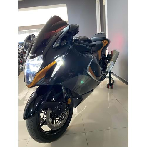 SUZUKI - GSX1300 R (HAYABUSA) SİYAH/SARI 2022 MODEL 1700 KM